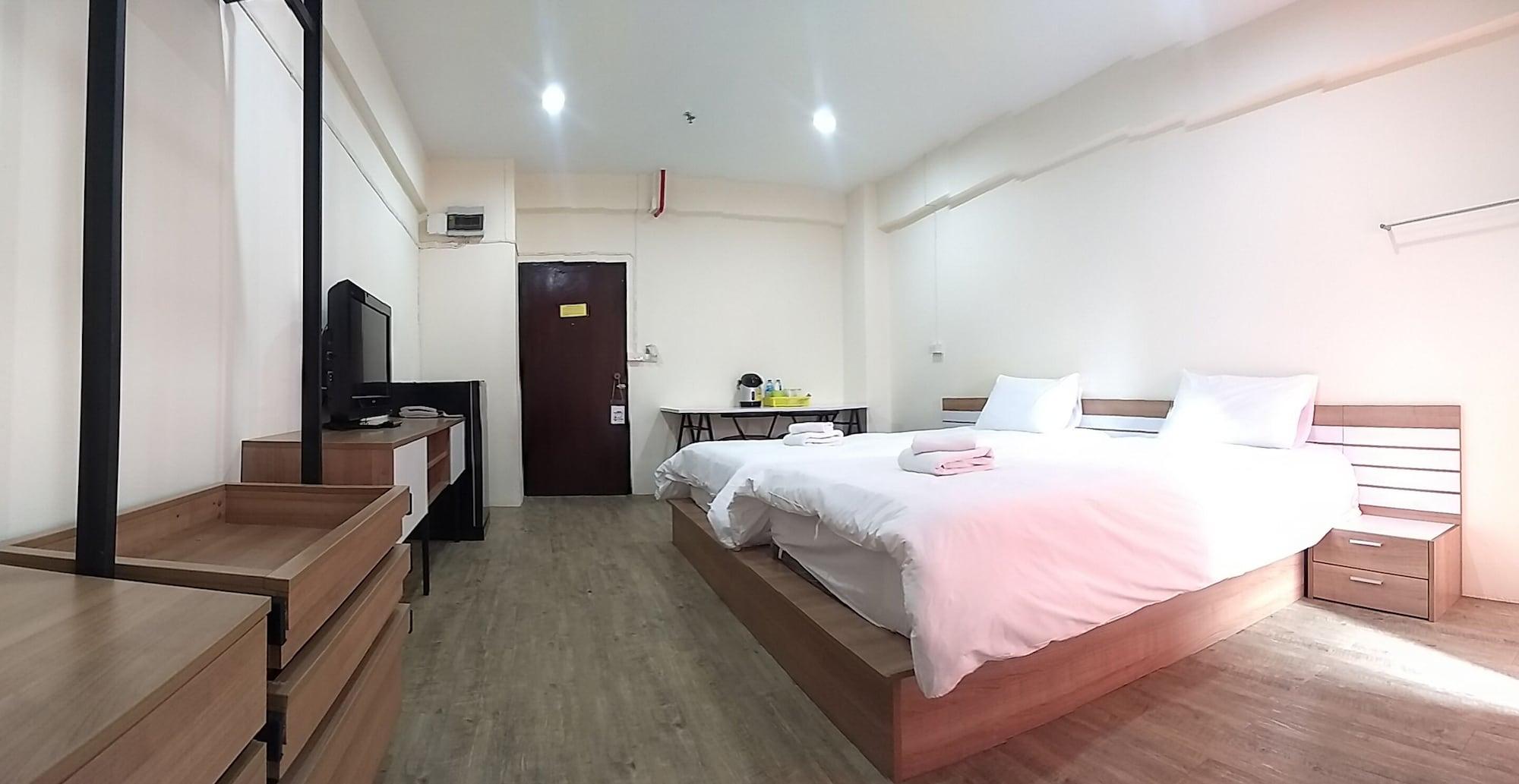 Komol Residence Bangkok Dış mekan fotoğraf