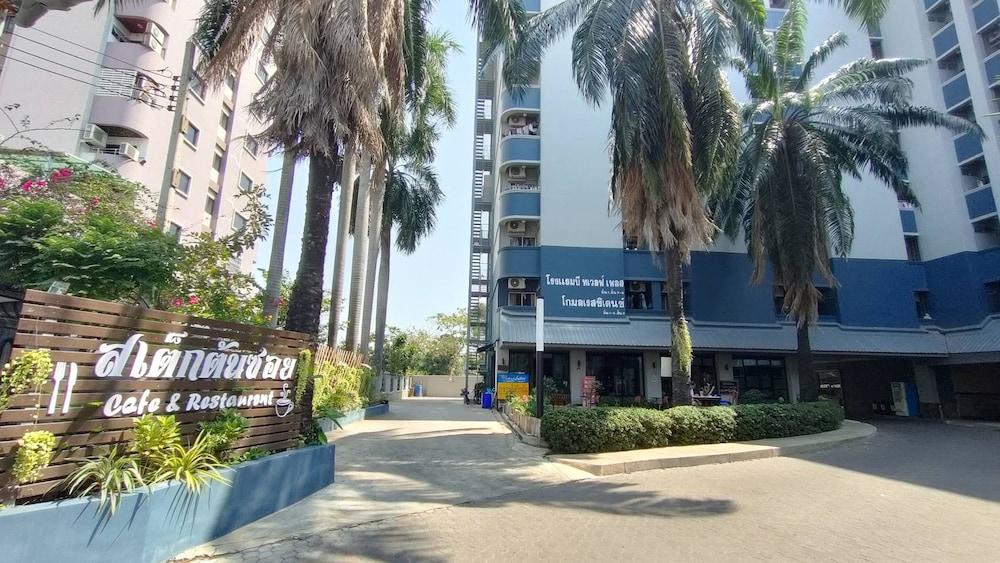 Komol Residence Bangkok Dış mekan fotoğraf