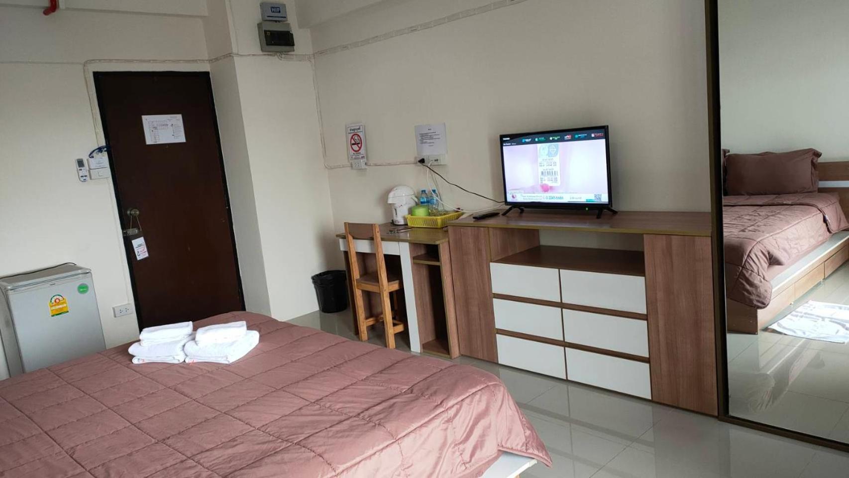 Komol Residence Bangkok Dış mekan fotoğraf