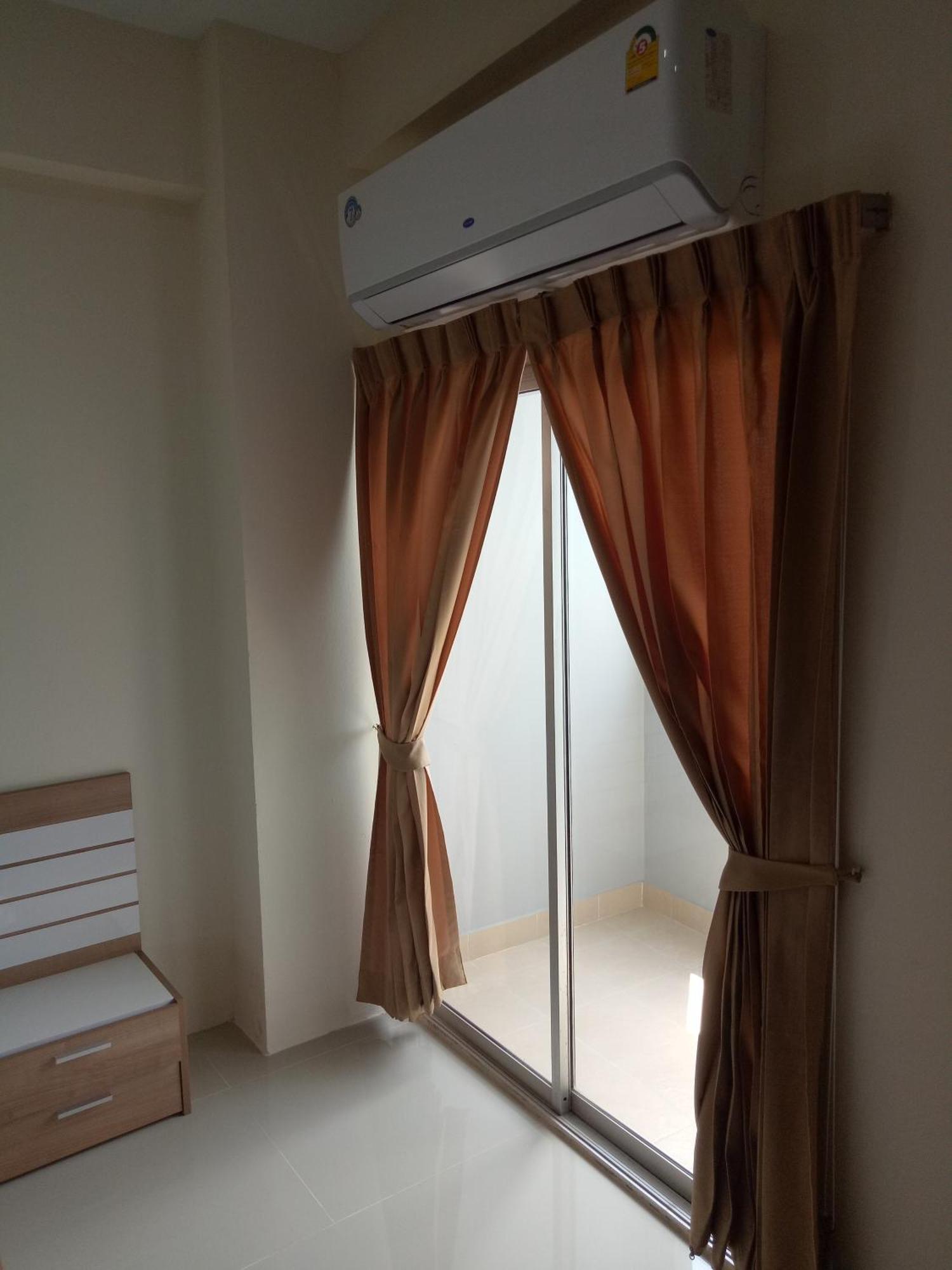 Komol Residence Bangkok Dış mekan fotoğraf