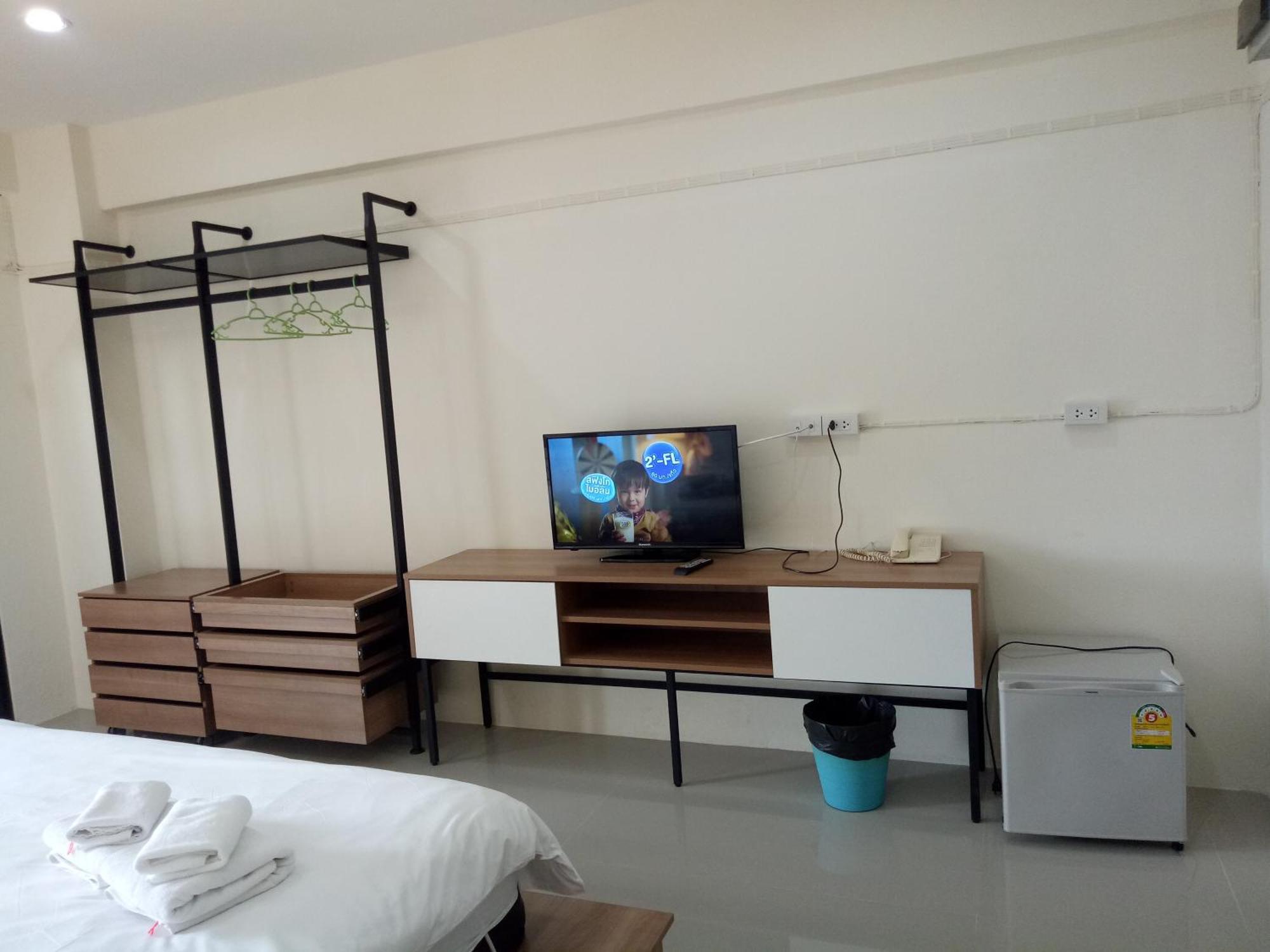 Komol Residence Bangkok Dış mekan fotoğraf