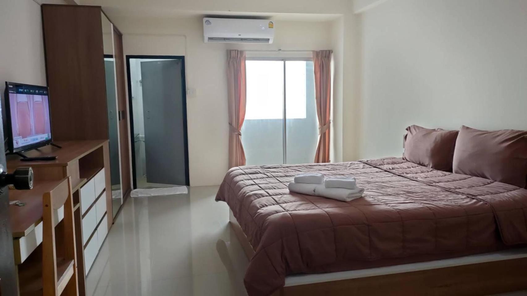 Komol Residence Bangkok Dış mekan fotoğraf
