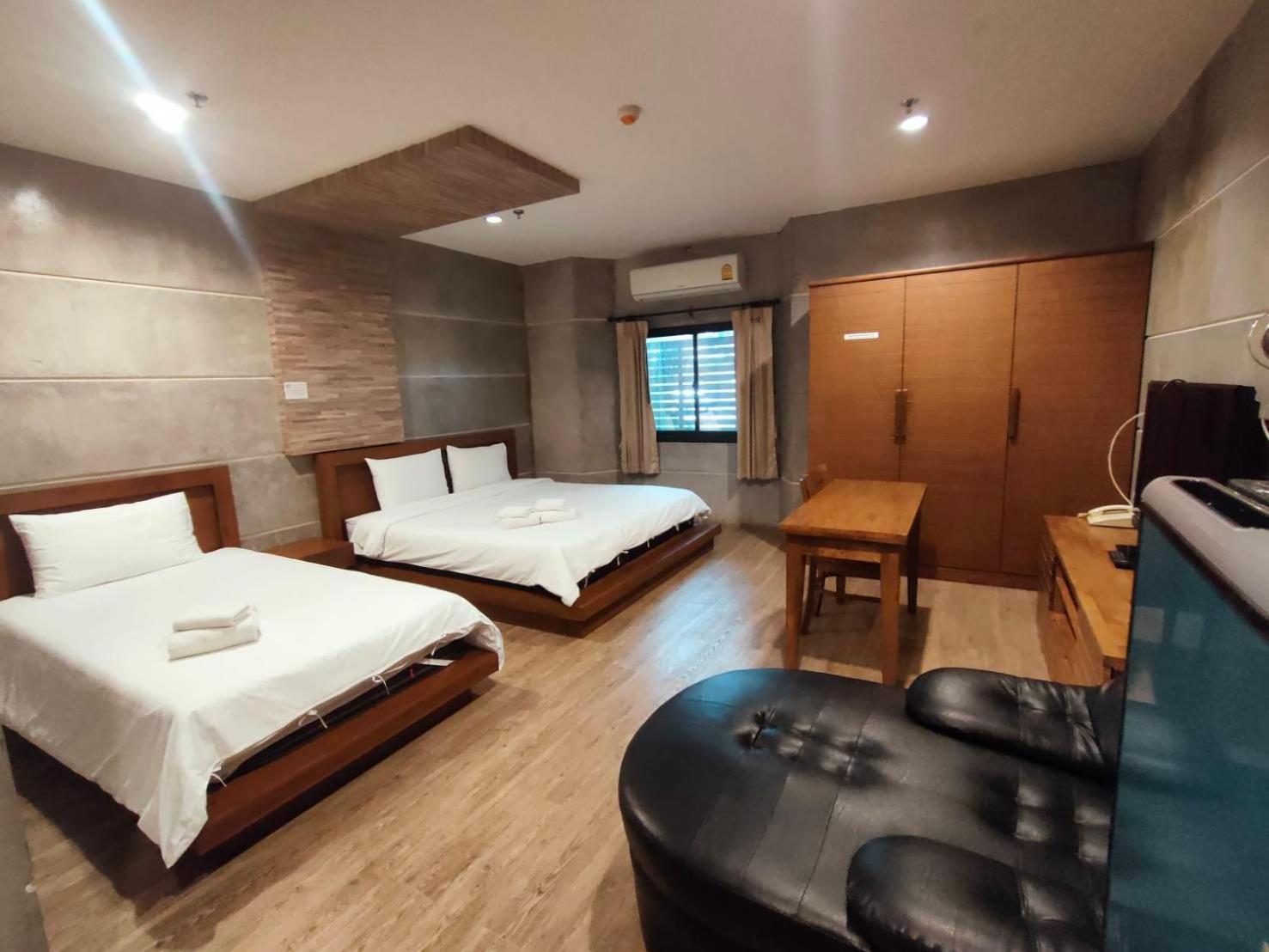 Komol Residence Bangkok Dış mekan fotoğraf