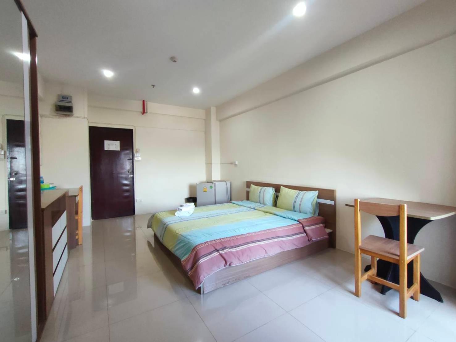 Komol Residence Bangkok Dış mekan fotoğraf