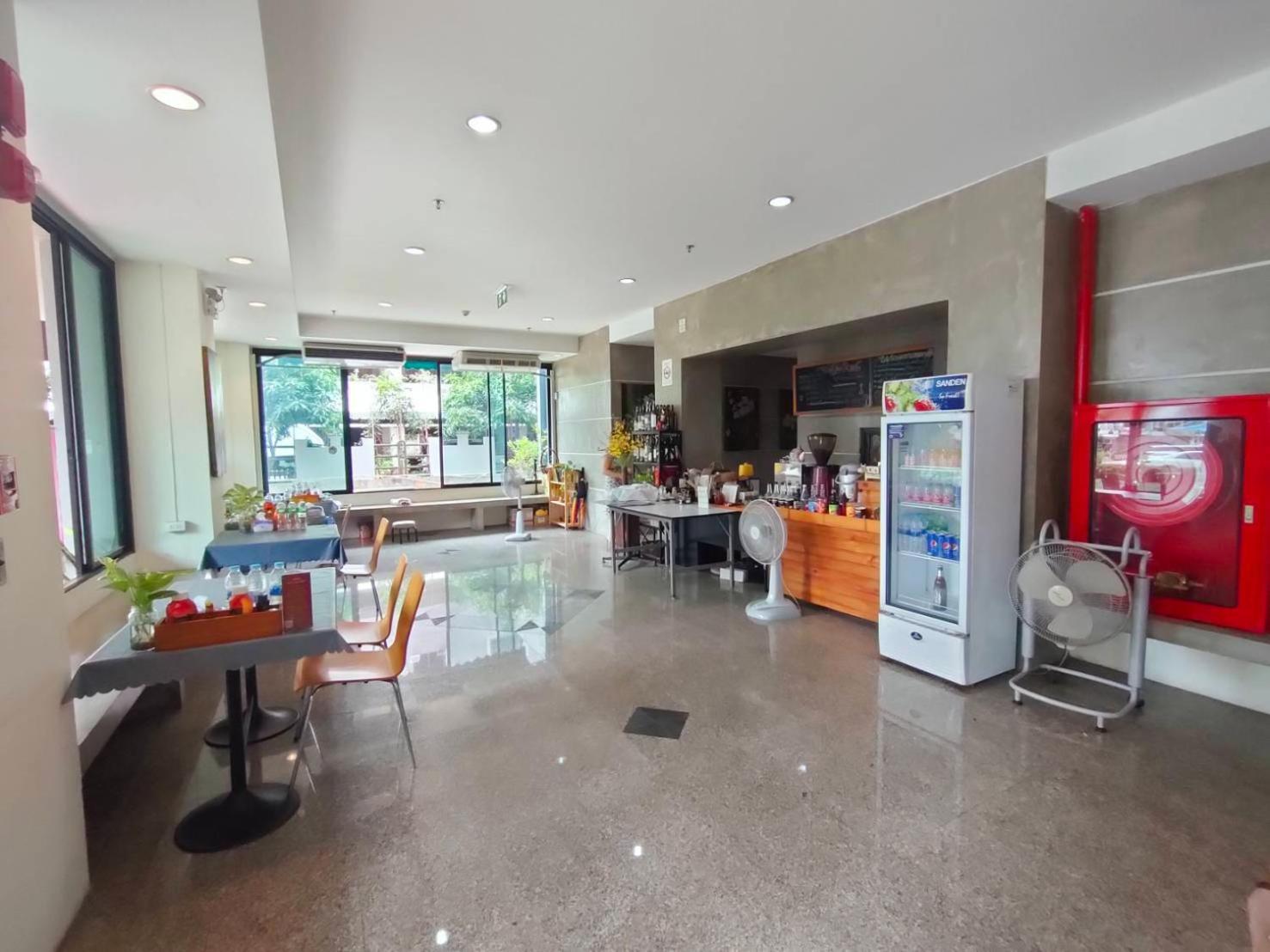 Komol Residence Bangkok Dış mekan fotoğraf