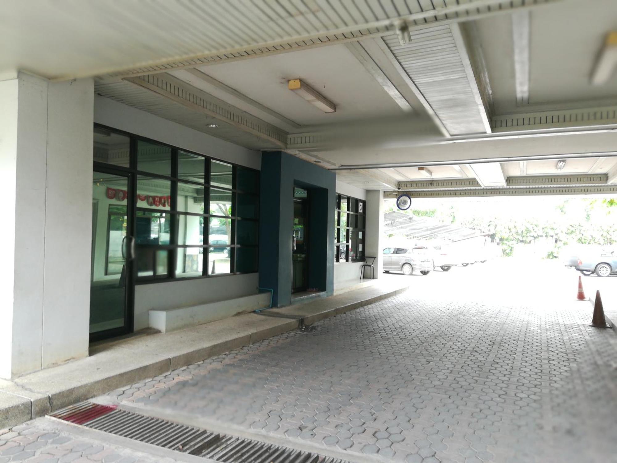 Komol Residence Bangkok Dış mekan fotoğraf